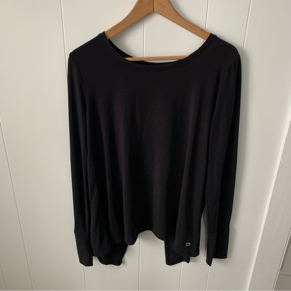 GAP Breathe Fit black open back tie top - Picture 6 of 7